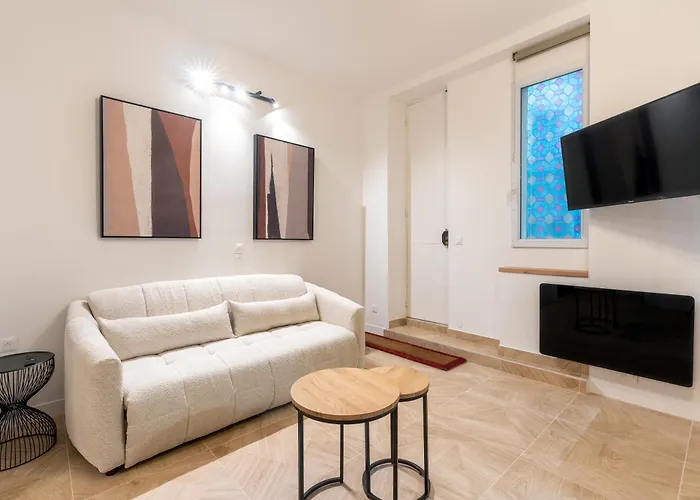 New Gorgeous Flat-central Area * パリ